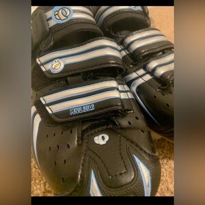 Pearl Izumi cycling spin shoes